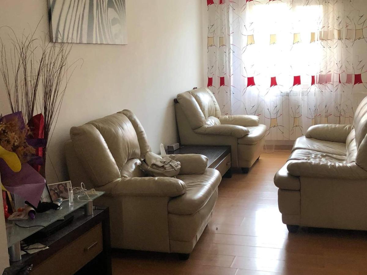 Appartement Apartament à Râmnicu Vâlcea Extérieur photo